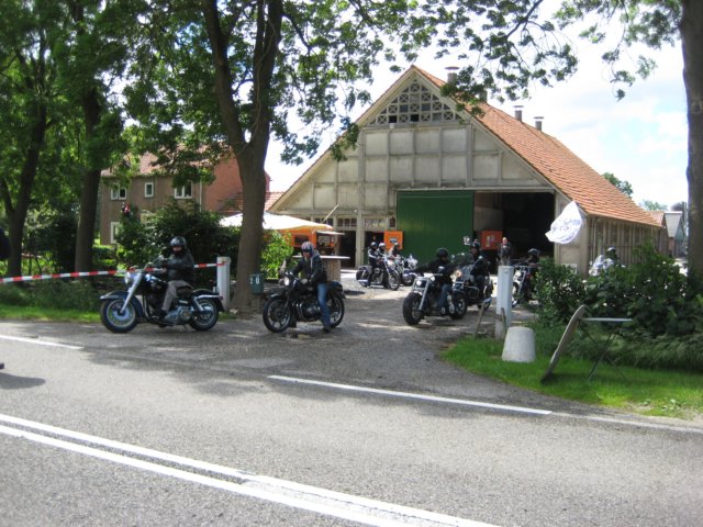 vertrekmcdezweefbijnortheastpolderbikers.jpg