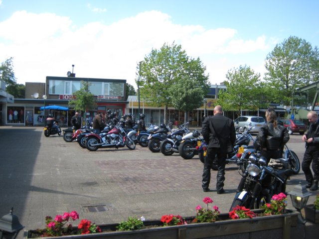 volgendestopmotorclubschoonebeek.jpg